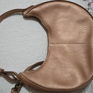 Portland leather hava nora with strap extender